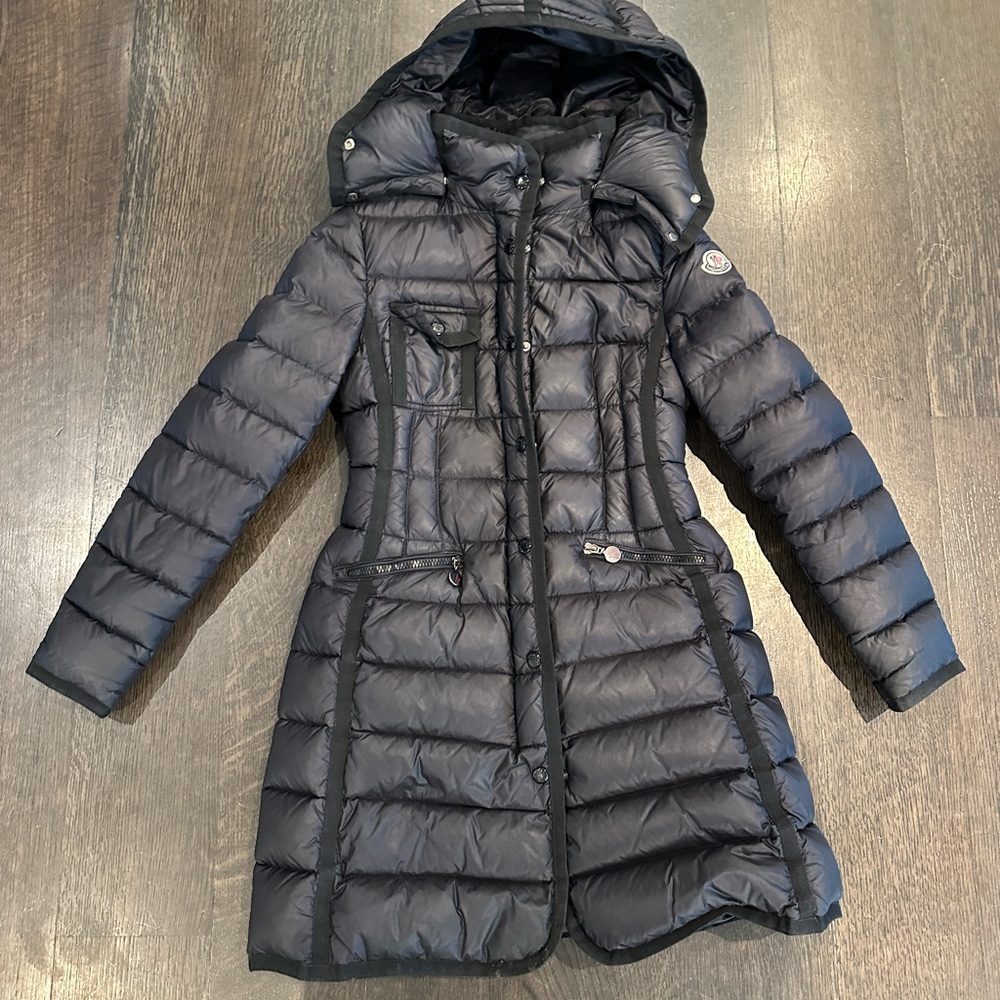 Moncler Women’s Black hermine jacket size 0